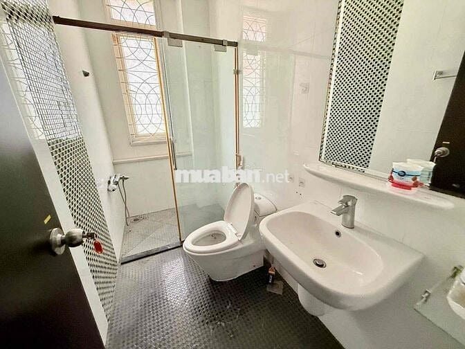 CHO THUÊ BIỆT THỰ KDC HIM LAM - 8 PHÒNG NGỦ- THANG MÁY - 90 Triệu TL