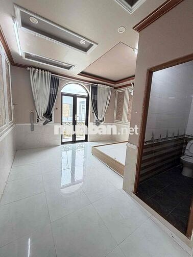 Nhà trệt lầu nguyên căn 2phòng sẵn 3máy lạnh gần ĐH FPT, Bệnh Viện Nhi