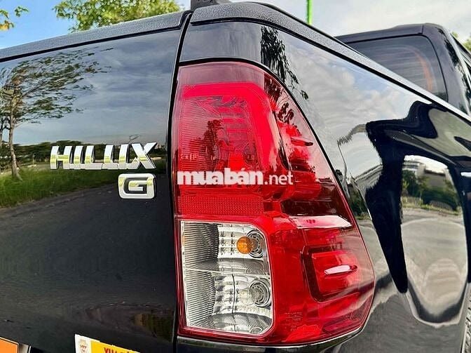 Toyota Hilux G 2015 4x4 AT Đen