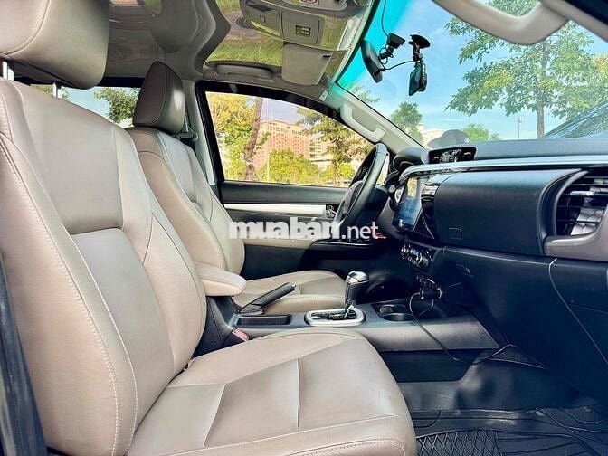 Toyota Hilux G 2015 4x4 AT Đen