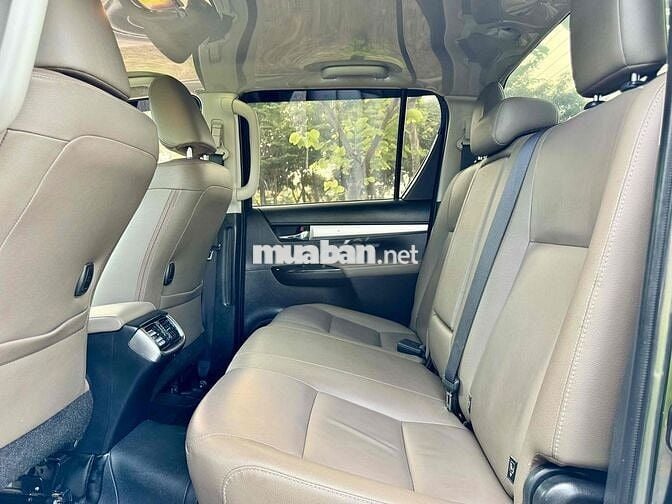 Toyota Hilux G 2015 4x4 AT Đen