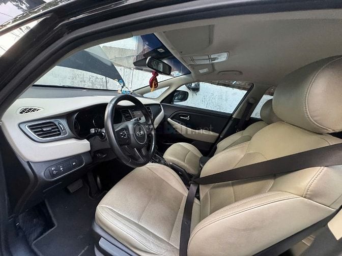 Kia Rondo 2.0 GAT 2019 chỉ 330tr