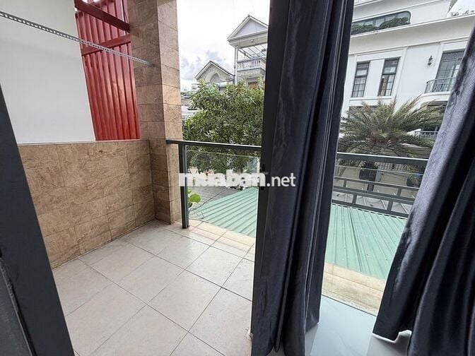 Phòng VIP luxury biệt thự Bình Lợi, full nội thất, có ban công