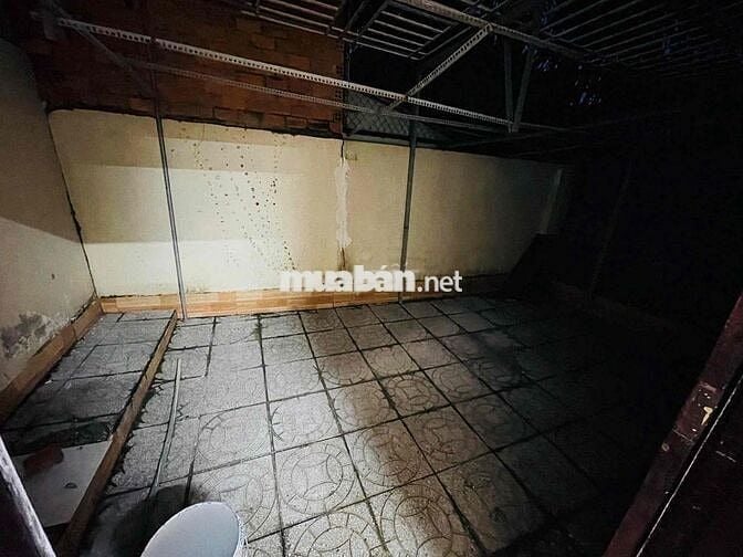 Nhà trệt rộng 5x30m 02phòng sẵn 2máy lạnh Lộ ô tô CMT8