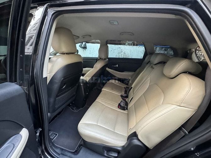 Kia Rondo 2.0 GAT 2019 chỉ 330tr