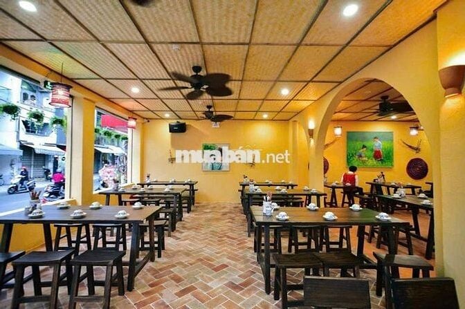 GÓC 2 MẶT TIỀN SIÊU ĐẸP TRUNG TÂM Q1 DỄ DÀNG NHẬN DIỆN THƯƠNG HIỆU