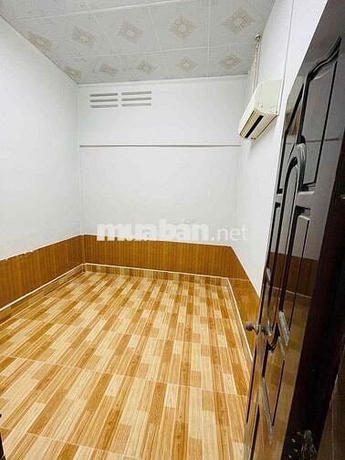 Nhà trệt rộng 5x30m 02phòng sẵn 2máy lạnh Lộ ô tô CMT8