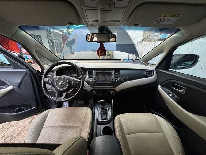 Kia Rondo 2.0 GAT 2019 chỉ 330tr