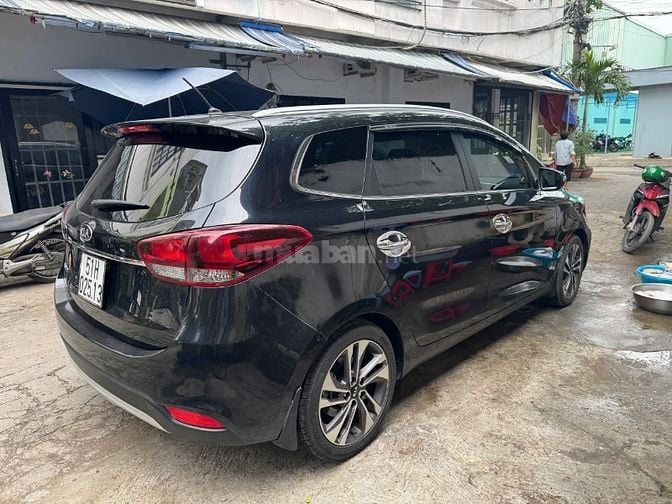 Kia Rondo 2.0 GAT 2019 chỉ 330tr