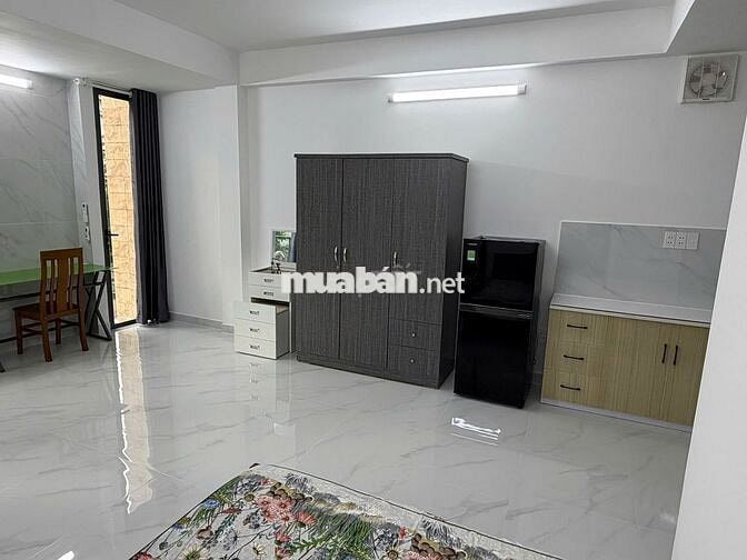 Phòng VIP luxury biệt thự Bình Lợi, full nội thất, có ban công