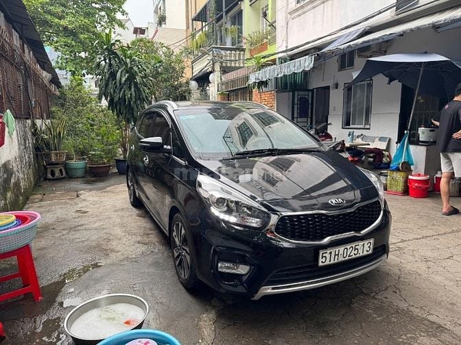 Kia Rondo 2.0 GAT 2019 chỉ 330tr
