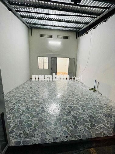 Nhà trệt rộng 5x30m 02phòng sẵn 2máy lạnh Lộ ô tô CMT8