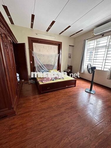 Biệt thự khu tên lửa đầy đủ nội thất view công viên 10x20m  3 tấm 55tr