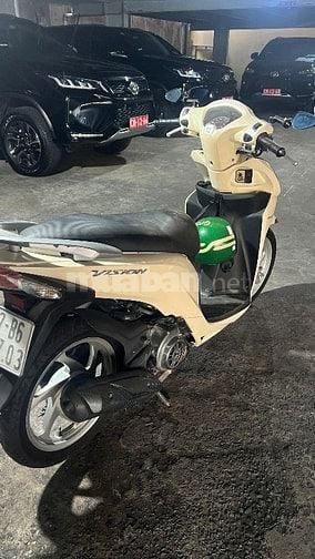 Dư xe cần bán xe đi khá giữ nên nhìn còn rất ok