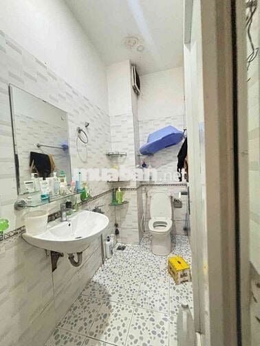  SÁT VÁCH VẠN PHÚC CITY 2 TẦNG - 80m2 - HẺM XE HƠI - 7,9 TỶ TL