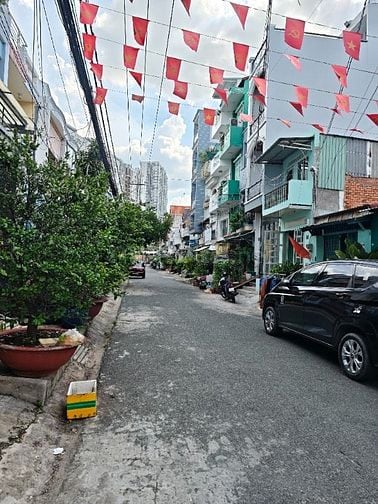 mặt tiền 27R cư xá Phú Lâm D mới keng
