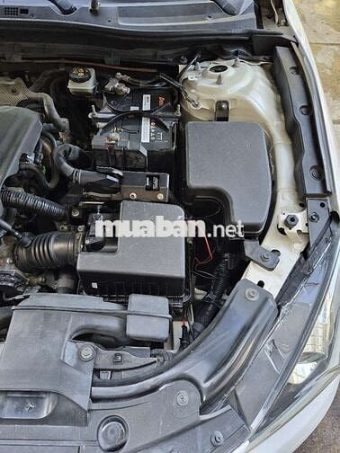 Mazda Mazda 3 Luxury Trắng Xăng 5 chỗ