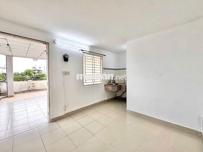 STUDIO BAN CÔNG RỘNG - FULL TIỆN NGHI NGAY ĐH VĂN LANG