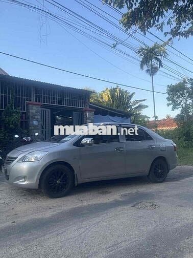Cần bán xe Vios 2013