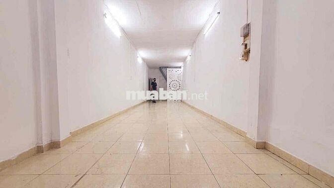 NC sát mặt tiền Huỳnh Văn Bánh . Phú nhuận ( 1 trệt 1 lầu ) kd tự do