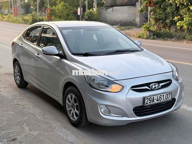 Hyundai Accent 2011 Tự động Bạc