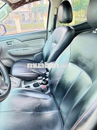 Mitsubishi Triton 2015 tự động Bạc