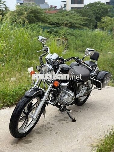 Suzuki GZ 