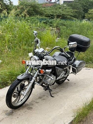 Suzuki GZ150-A Xám 