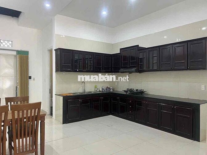 NHÀ 1 TRỆT 3 LẦU, 4PN KDC CHÁNH NGHĨA