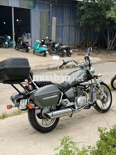 Suzuki GZ150-A Xám 