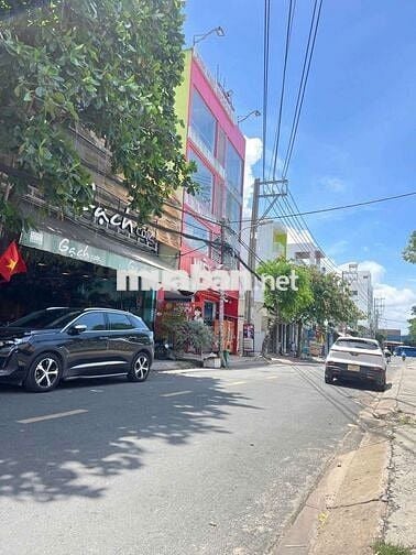 Nhà SHR 9,7m x 25m. 2 Lầu Mặt Tiền Đường Chung Thị Minh (HT31)