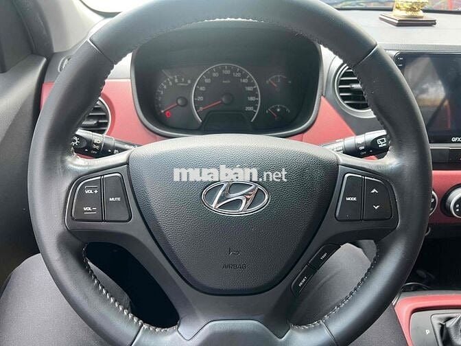 Hyundai Grand i10 Bạc Tự động