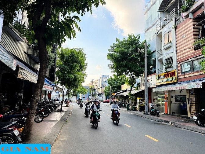 BÁN NHÀ MẶT TIỀN KINH DOANH : 134 LÝ NAM ĐẾ - P. 7 - Q. 11 - TPHCM