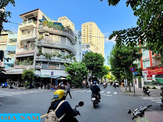 BÁN NHÀ MẶT TIỀN KINH DOANH : 134 LÝ NAM ĐẾ - P. 7 - Q. 11 - TPHCM