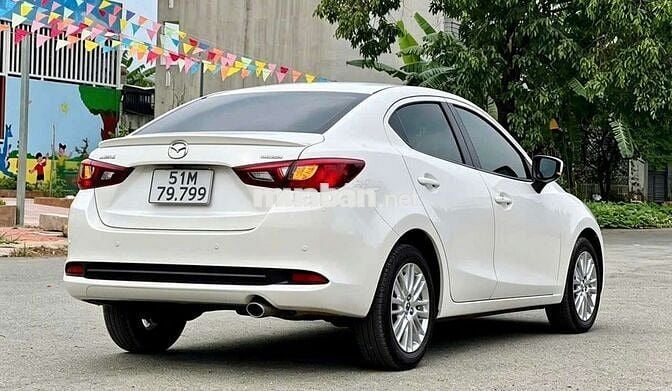 Mazda Mazda 2 Luxury 2023 Trắng Tự động 6 cấp