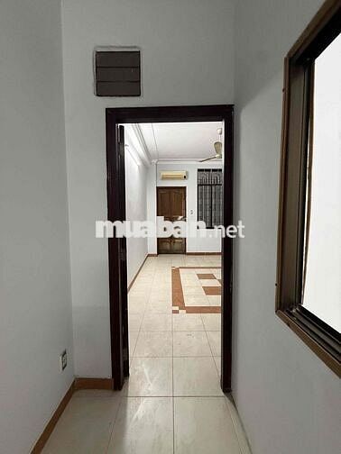 CHO THUÊ PHÒNG MẶT TIỀN TẠ QUANG BỬU - NHÀ TRỐNG KHÔNG NỘI THẤT