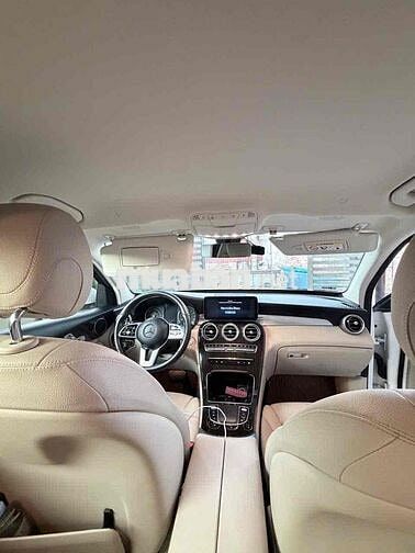 Mercedes-Benz GLC200 2021 Trắng Tự động