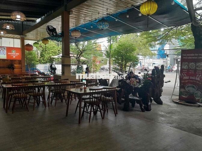 *** NHÂN VIÊN PHỤC VỤ