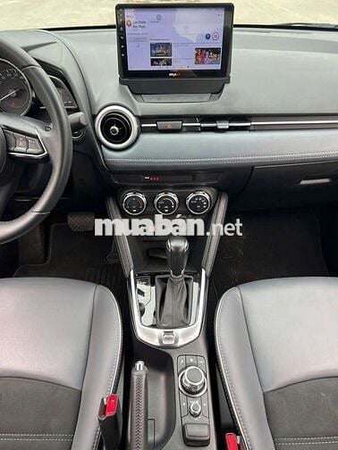 Mazda Mazda 2 Luxury 2023 Trắng Tự động 6 cấp