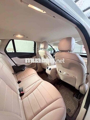 Mercedes-Benz GLC200 2021 Trắng Tự động