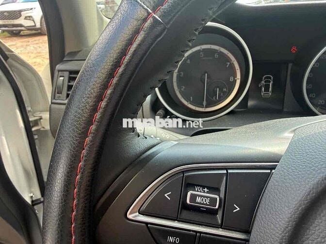Suzuki Swift 1.2L 2023 Thái Lan 4.000km Trắng