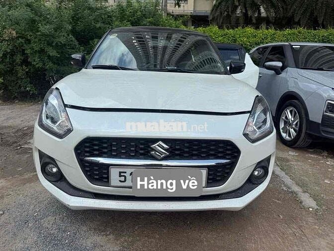 Suzuki Swift 1.2L 2023 Thái Lan 4.000km Trắng