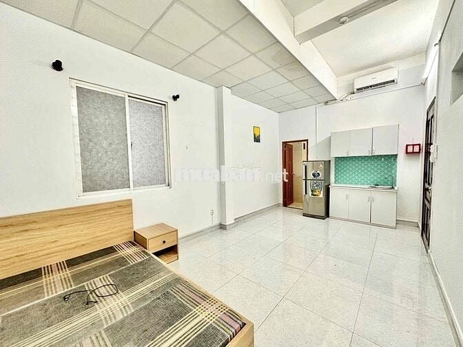 STUDIO FULL NỘI THẤT RỘNG - XA BẾP GẦN ĐẠI HỌC VĂN HIẾN
