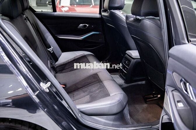 BMW 330i M-Sport 2023 Đen Tự động 8 cấp