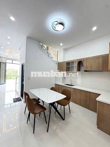 Chính chủ cần bán gấp căn nhà 1 trệch 1 lầu giá 1 tỷ 250tr. xã Mỹ Lộc