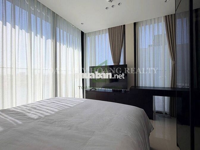 BIỆT THỰ SONG HÀO CAO CẤP, HỒ BƠI MUỐI, THANG MÁY, NỘI THẤT SANG TRỌNG