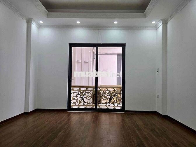 Nhà đẹp phố Minh Khai 35m2 x5T giá 6.8 tỷ 2 thoáng dân xây ngõ thông t