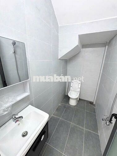 Chính chủ cần bán gấp căn nhà 1 trệch 1 lầu giá 1 tỷ 250tr. xã Mỹ Lộc
