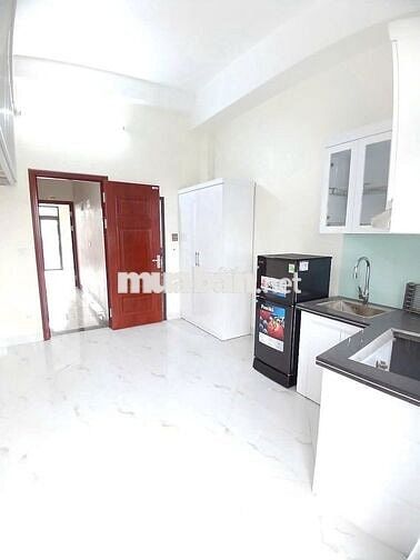 Căn hộ khép kín mới tinh, đủ đồ, thang máy, đối diện BX Yên Nghĩa
