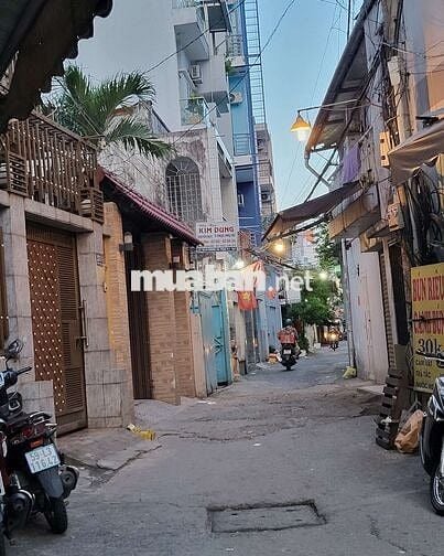 Phòng Trọ Mật Tiền Hẻm Có Ban Công 